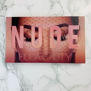Huda Beauty Nude Eyeshadow Palette